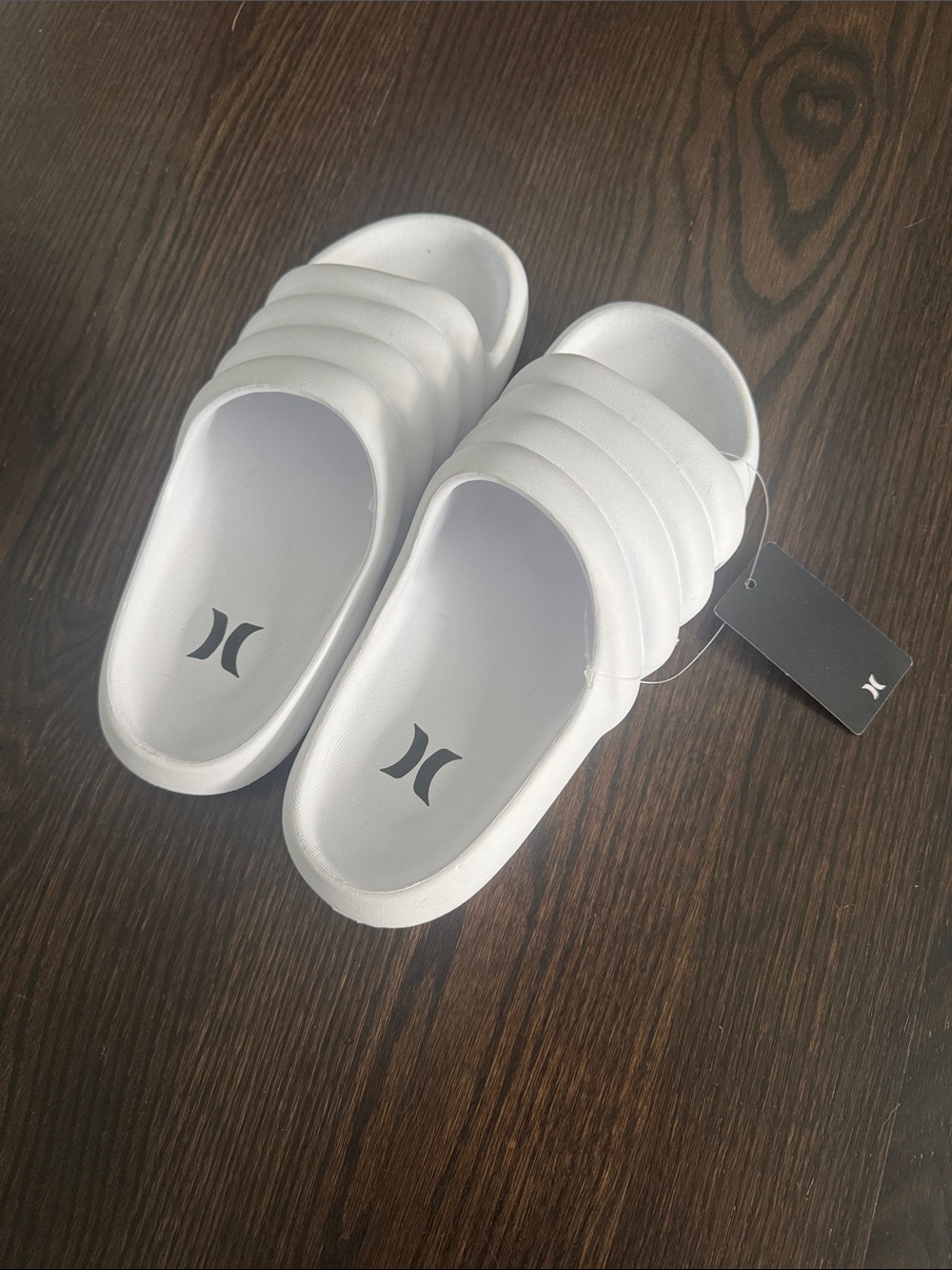 Hurley Youth White Slide Sandals- NWT size 7